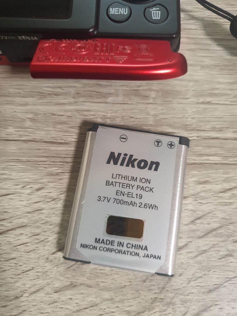 Nikon COOLPIX A100 レッド 本体 他付属品