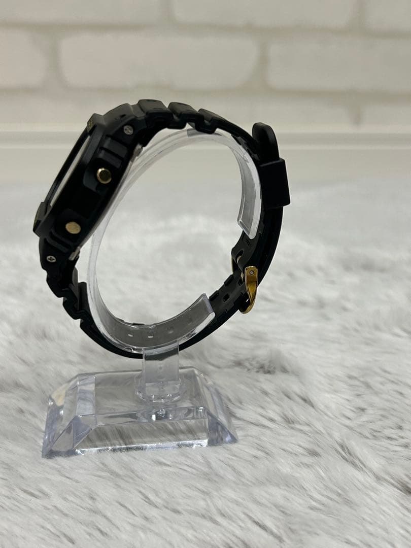 アッツG-SHOCK DW-5600Eゴールド液晶 FOXFIRE