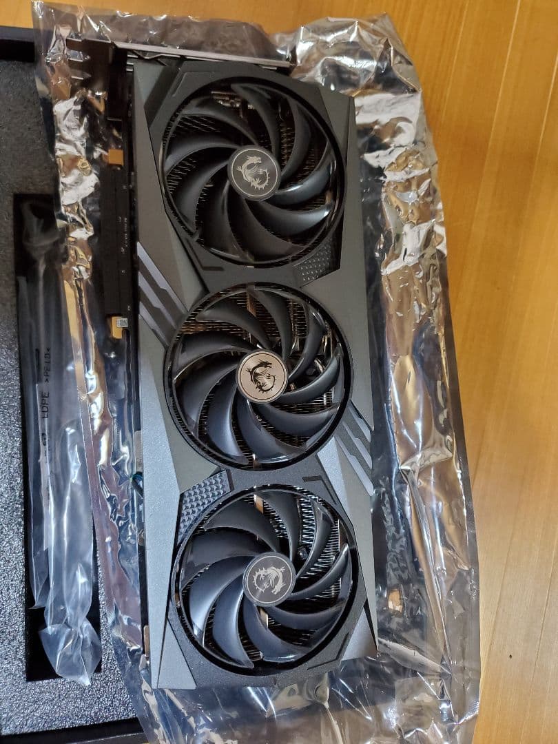 グラフィックボード・グラボ・ビデオカード MSI GeForce RTX 4080 Gaming X Trio