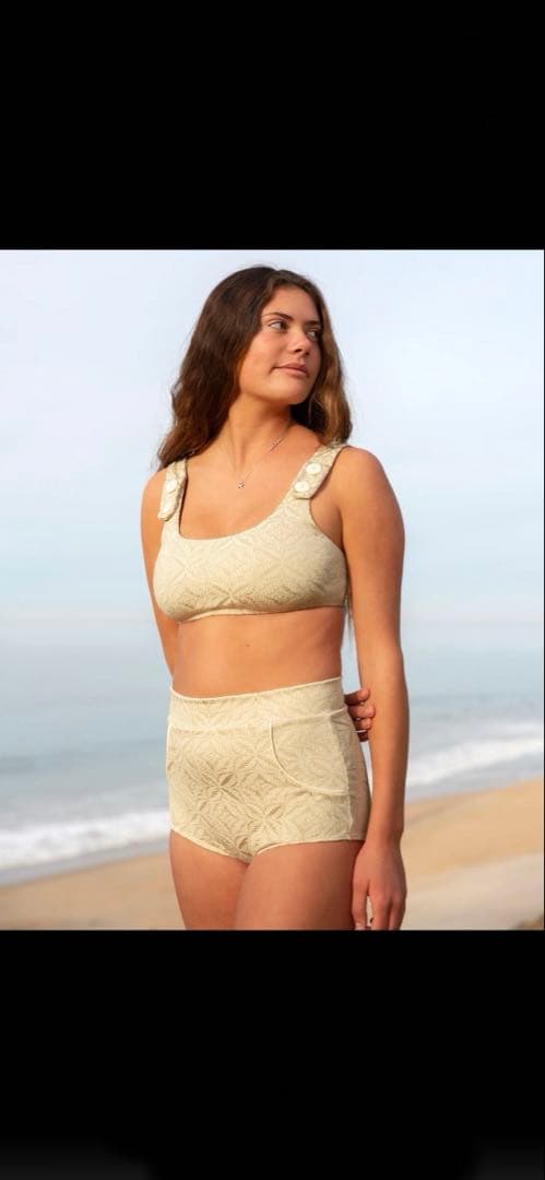 最終お値下げ9/30まで　新品未使用⭐︎ seeaシーア 水着上下セット　Sサイズ