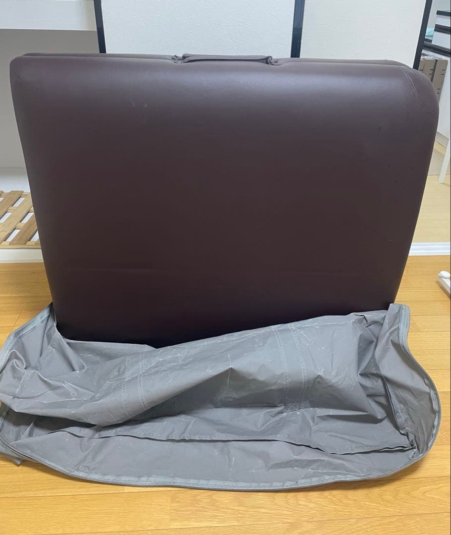送料込 マッサージベッド 幅77