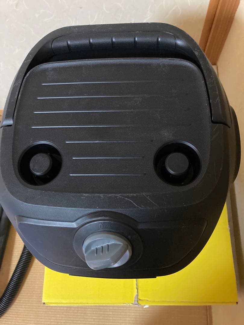 KARCHER 乾湿両用　キャニスター掃除機 イエロー