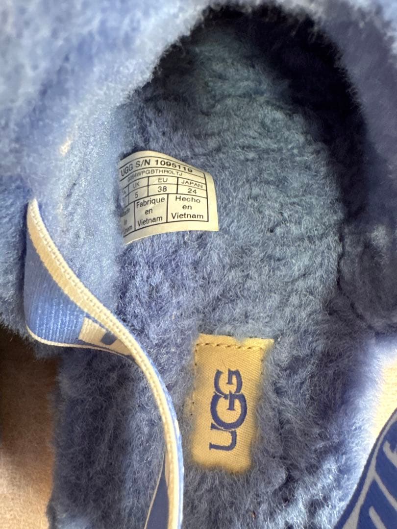 美品UGG Fluff Yeah Slide スリッパ ブルー アグ 24cm