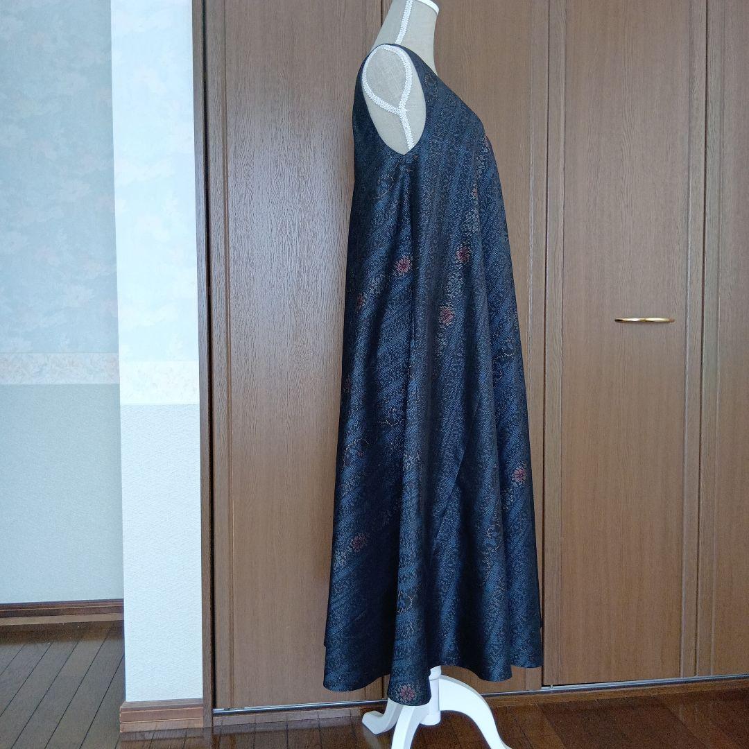 着物リメイク＊藍泥系本場大島紬　帯花柄＊ノースリーブテント型フレアワンピース