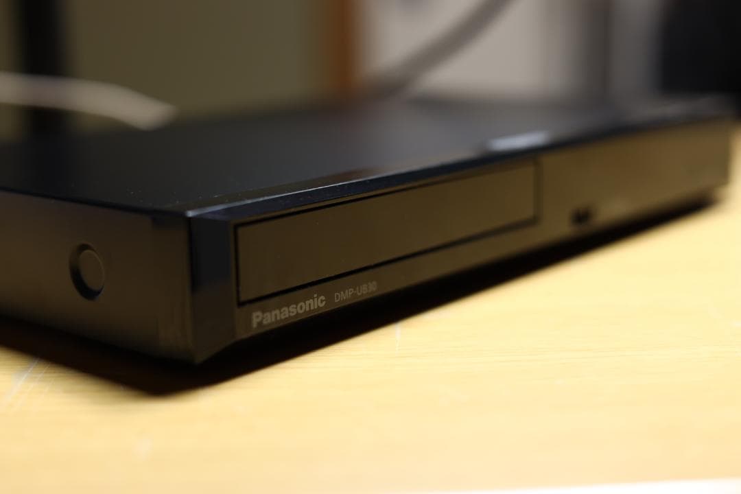 プレーヤー Panasonic DMP-UB30