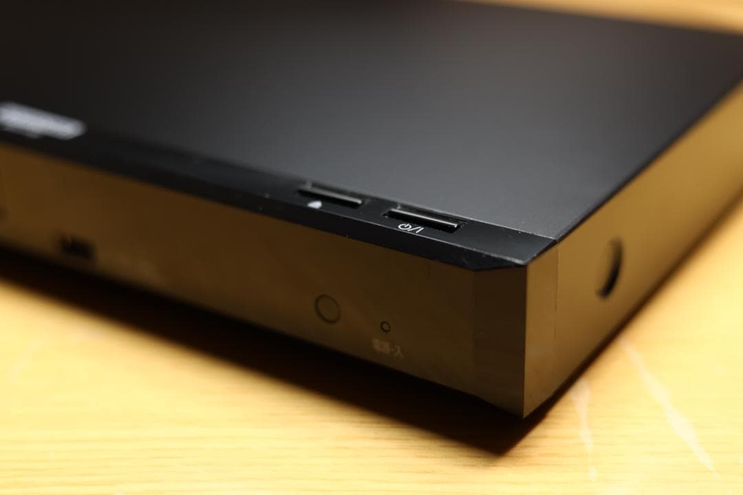 プレーヤー Panasonic DMP-UB30