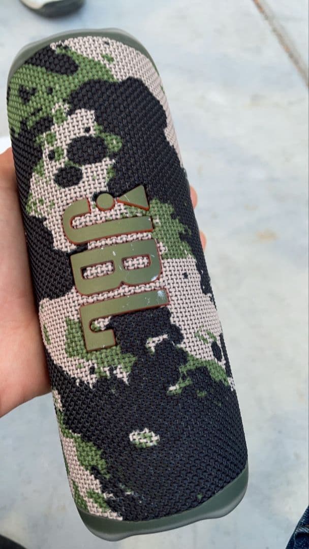 JBL FLIP 6 Bluetoothスピーカー