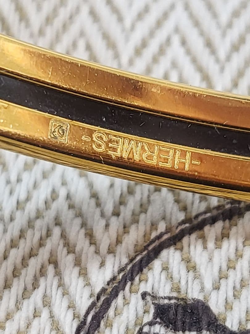 m*i様 エルメス ゴールドバングル