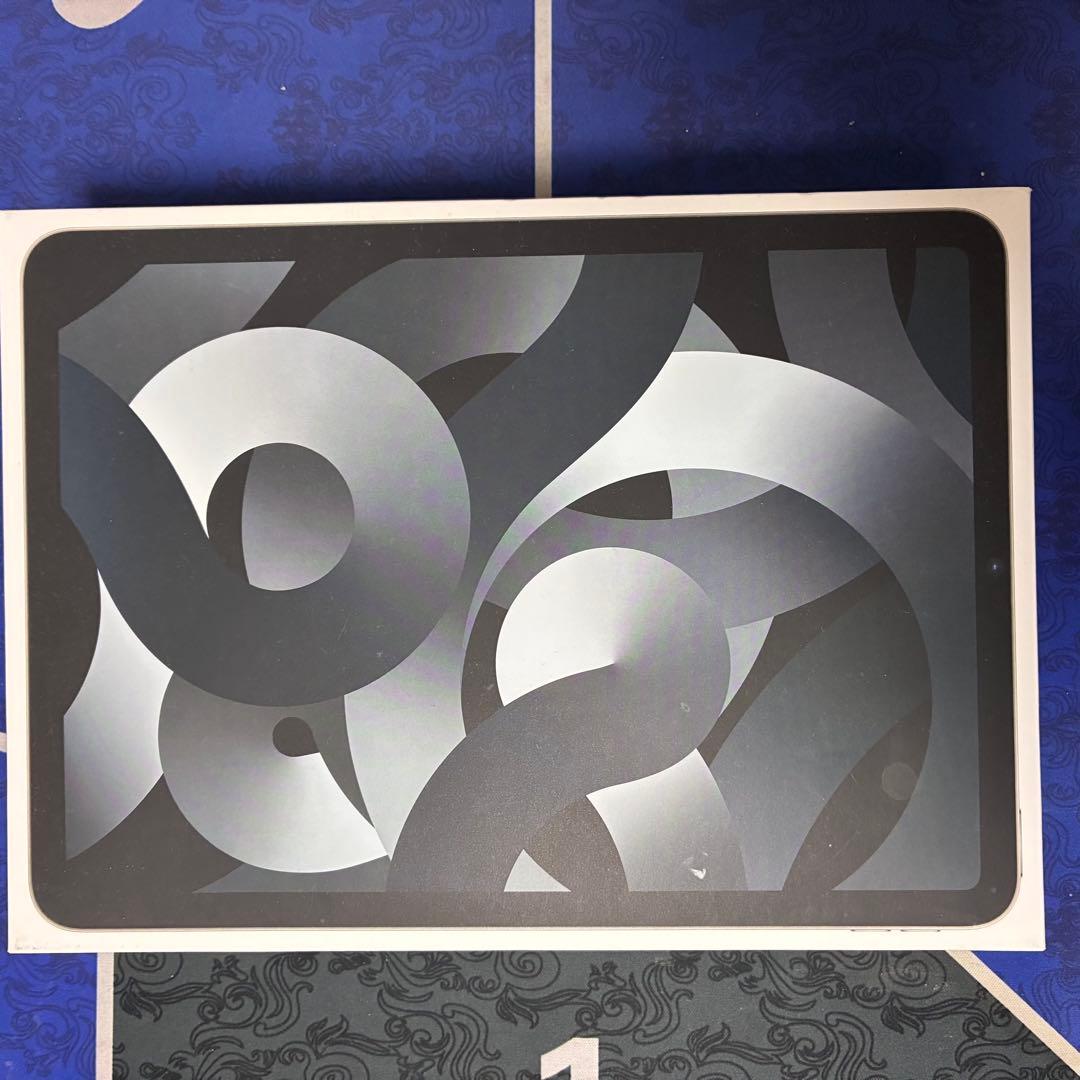 iPad air 第五世代 本体 充電アダプタ付