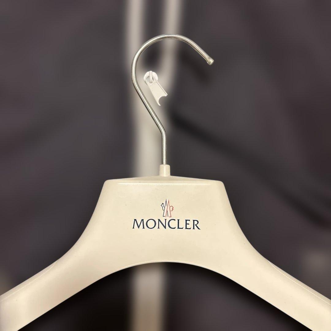 MONCLER 　ハンガー　GAMME BLEU