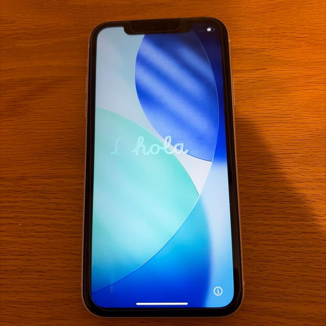 Apple iPhone 11ホワイト 6.1インチ