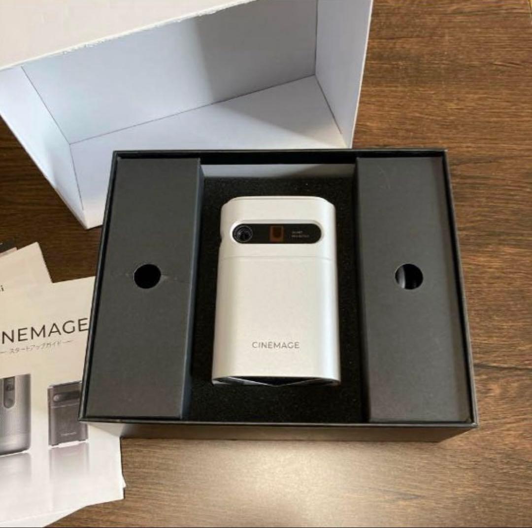 ✨未使用❣️✨CINEMAGE miniプロジェクター♪本体 ホワイト¥49800