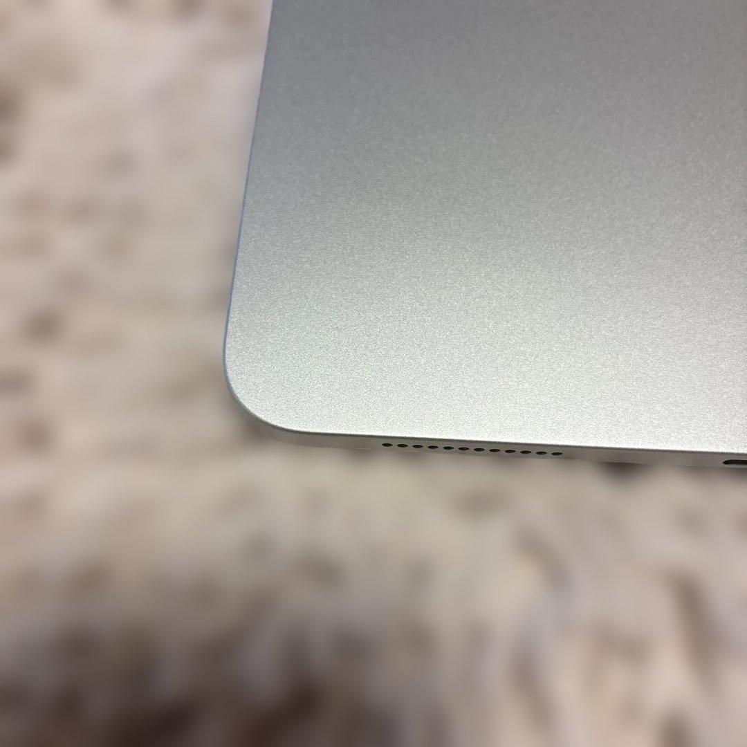 m*n様 iPad 11インチ　A16 128gb wifi シルバー　本体