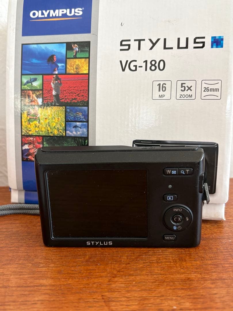 デジタルカメラ OLYMPUS STYLUS VG-180 16MP