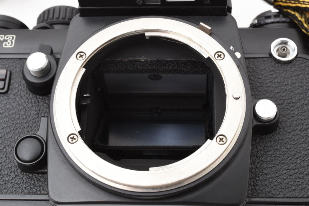 美品 NIKON F3 ファインダー分解清掃済 モルト新品交換済　B430
