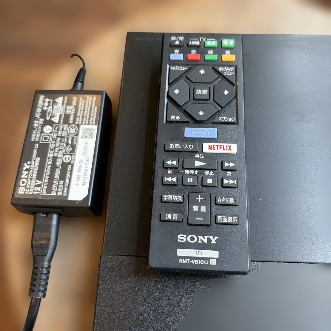 SONY ブルーレイプレーヤー 本体とリモコン付き