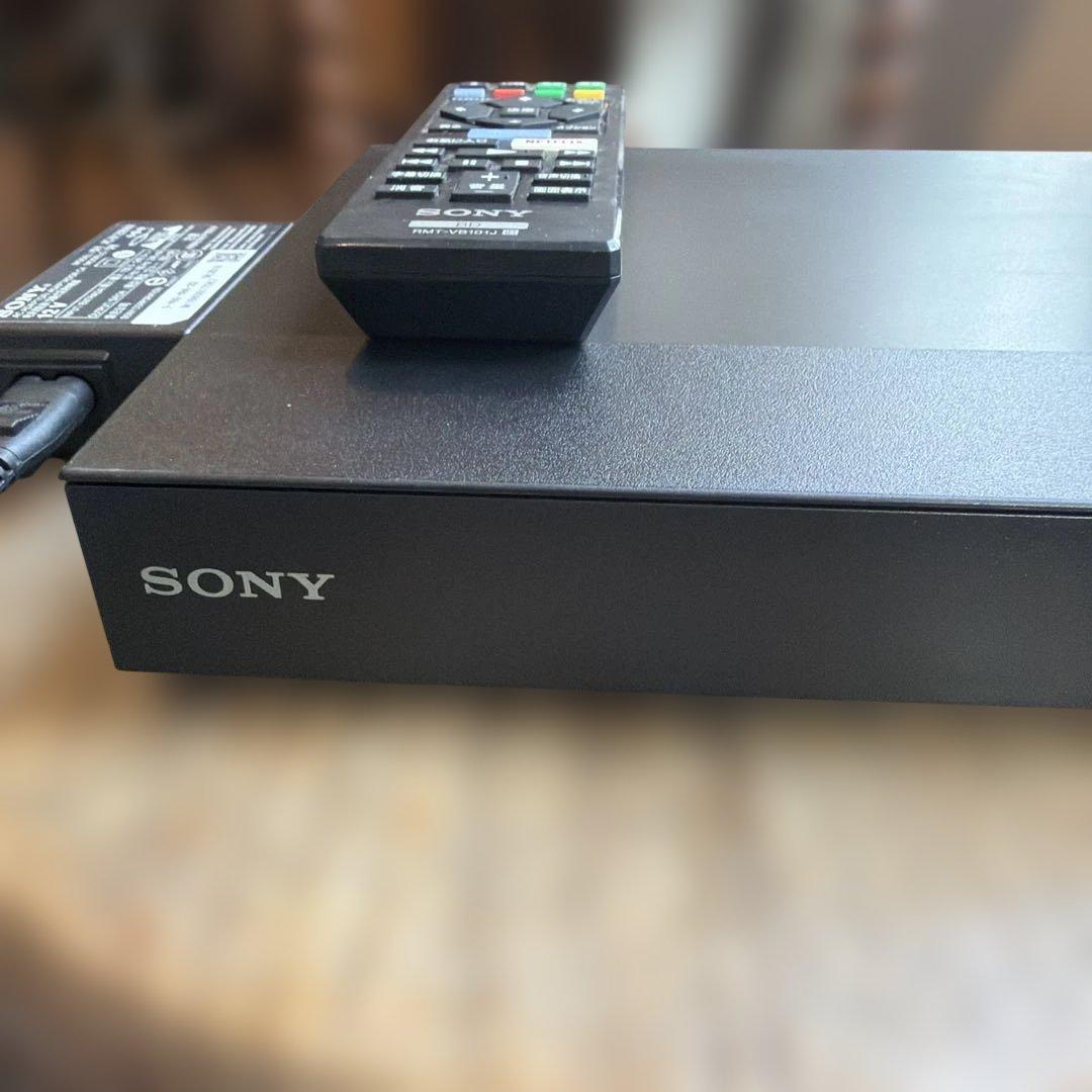 SONY ブルーレイプレーヤー 本体とリモコン付き