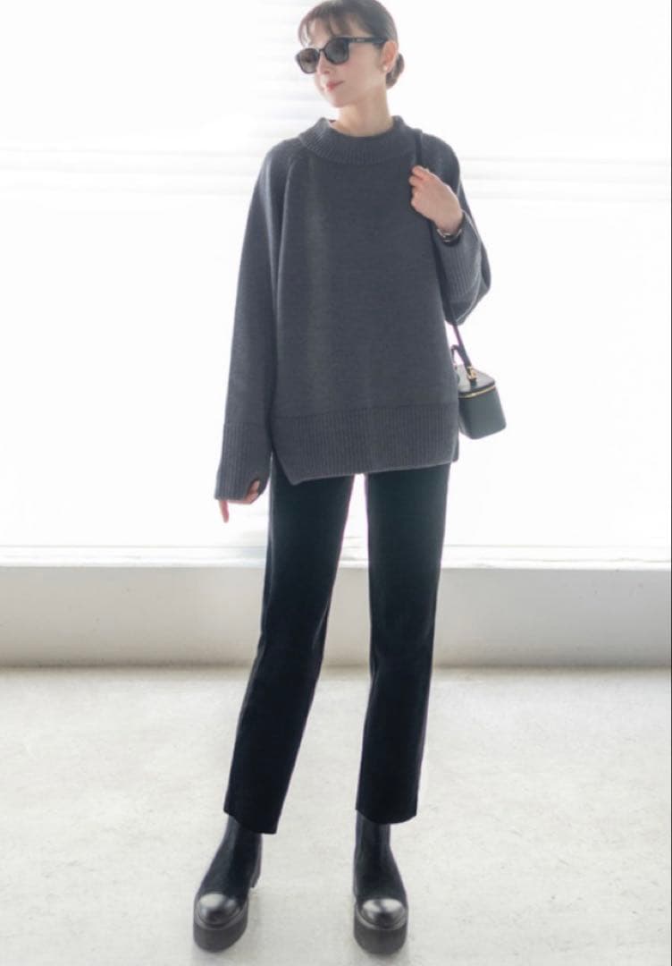 フォクシー デイジーリン 美脚パンツ Shape Velour