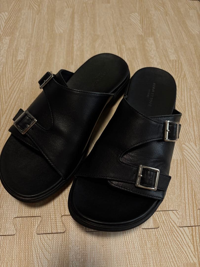 ADAM ET ROPÉレザーサンダル / ブラック サイズ42