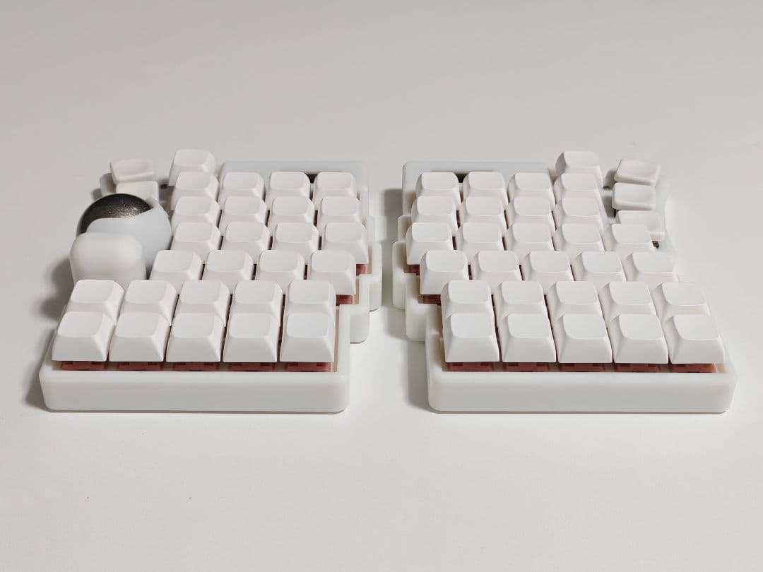 keyball61 完成品 自作キーボード 左右分割 ホワイト