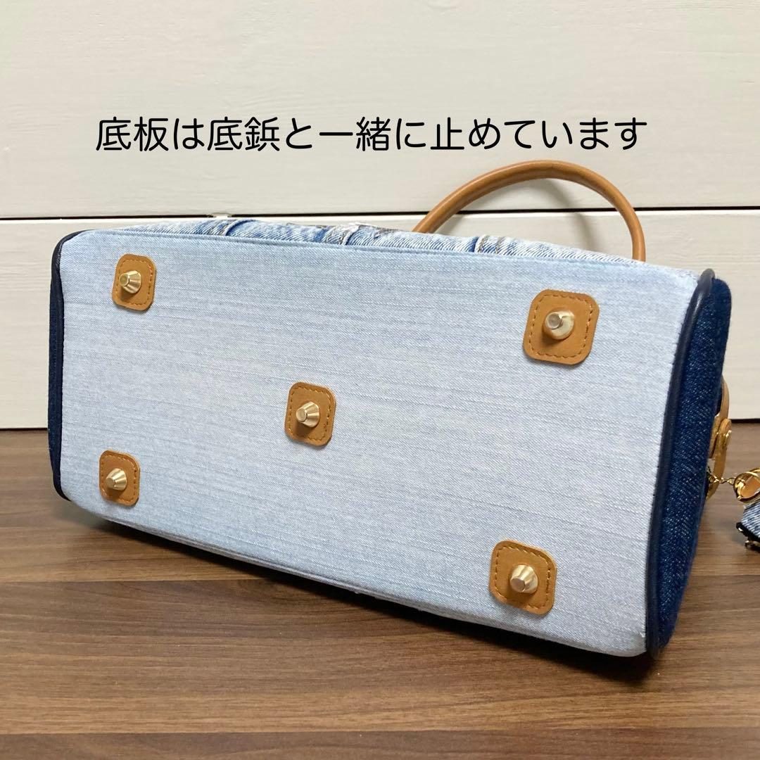 デニムリメイク　本革　2wayハンドバッグ　底板底鋲　刺繍花柄　no.1