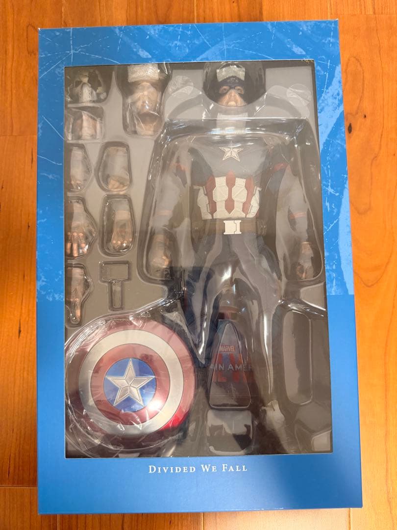 Hot toys ホットトイズ　アイアン マーク46 & キャプテン・アメリカ