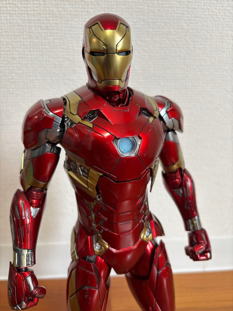 Hot toys ホットトイズ　アイアン マーク46 & キャプテン・アメリカ