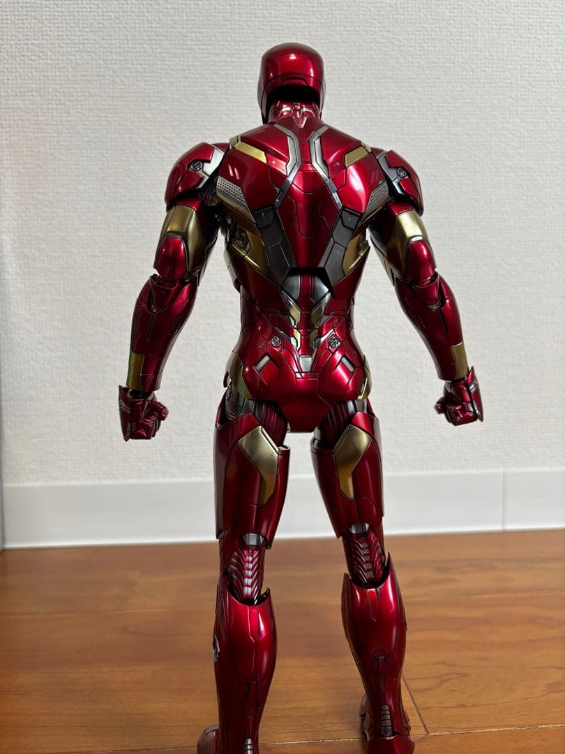 Hot toys ホットトイズ　アイアン マーク46 & キャプテン・アメリカ