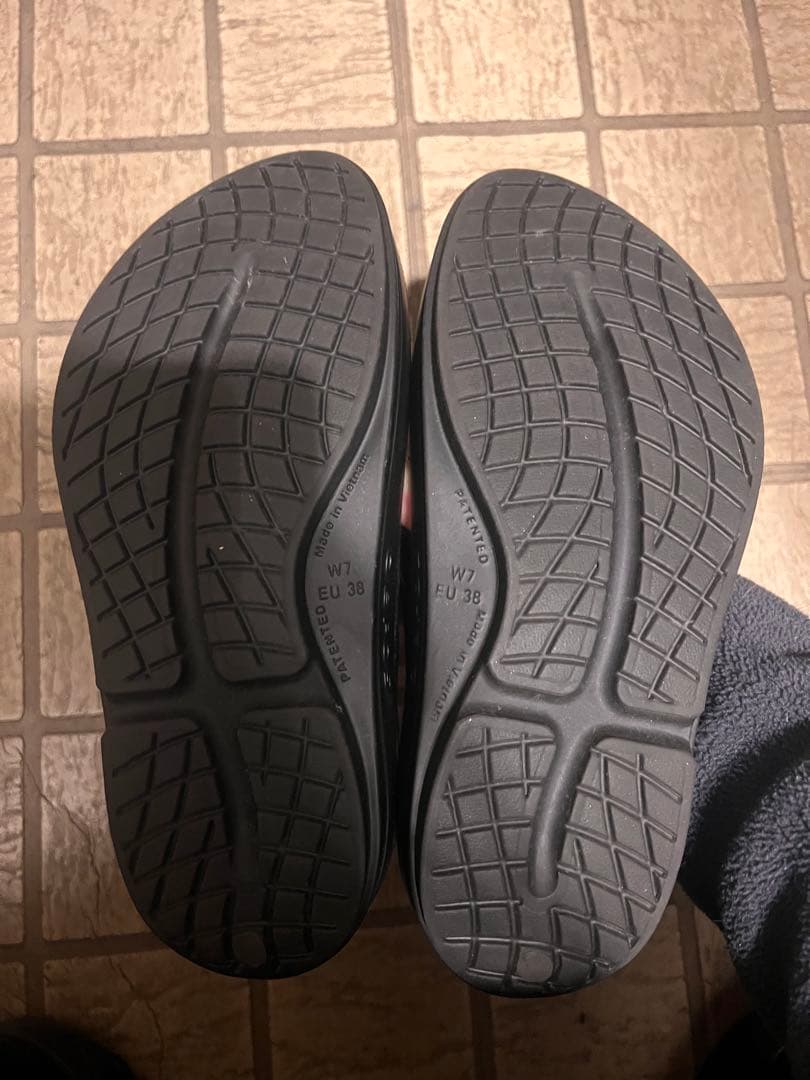 OOFOS ウーフォス　厚底リカバリーサンダル　38 24cm