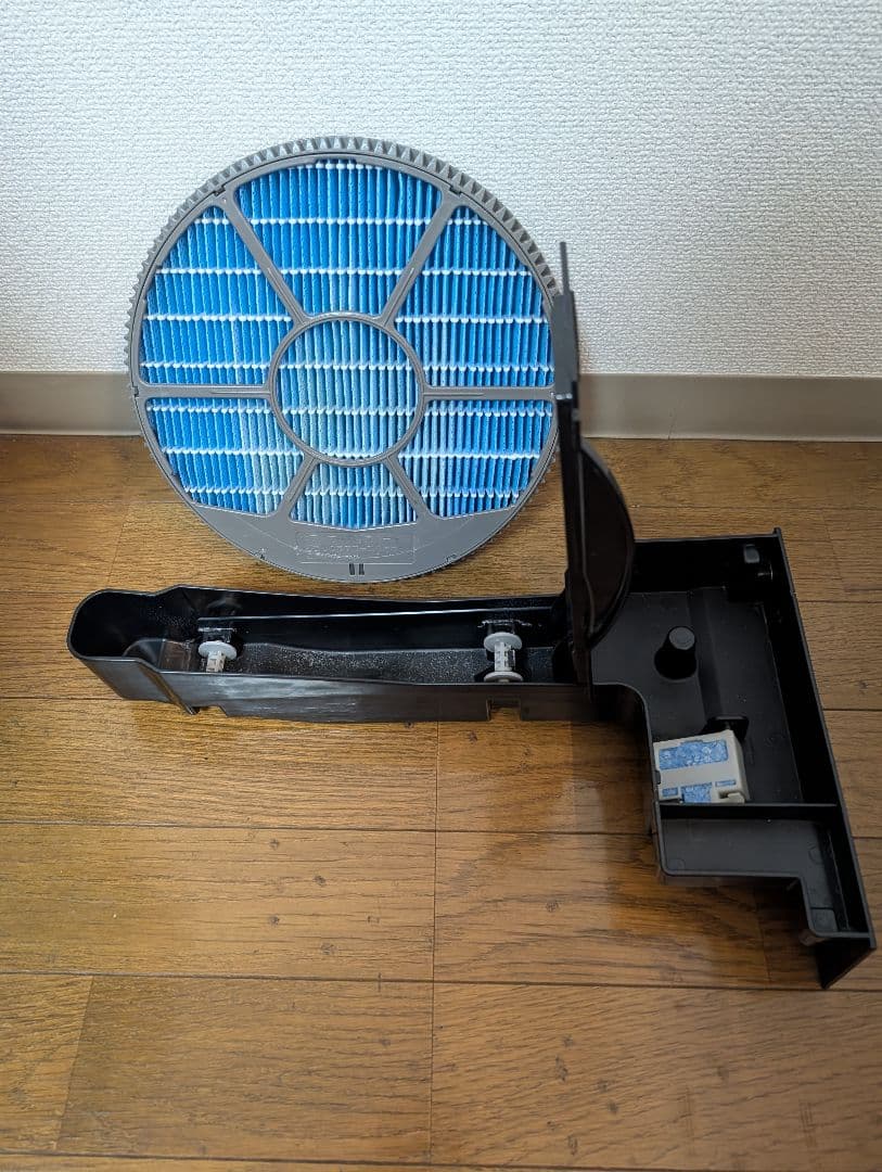 SHARP シャープ 除加湿空気清浄機 KC-HD70-W 2022年製