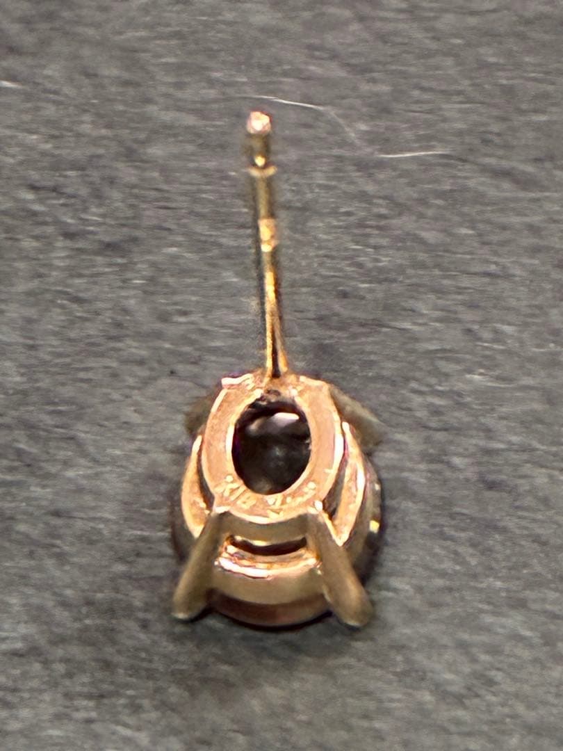 グリーンゴールデンサファイア ピアス K18 片耳用