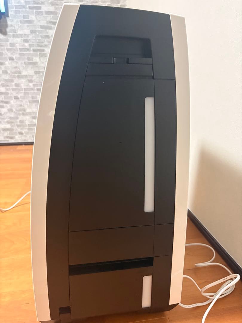 シャープ　加除湿空気清浄機　プラズマクラスター