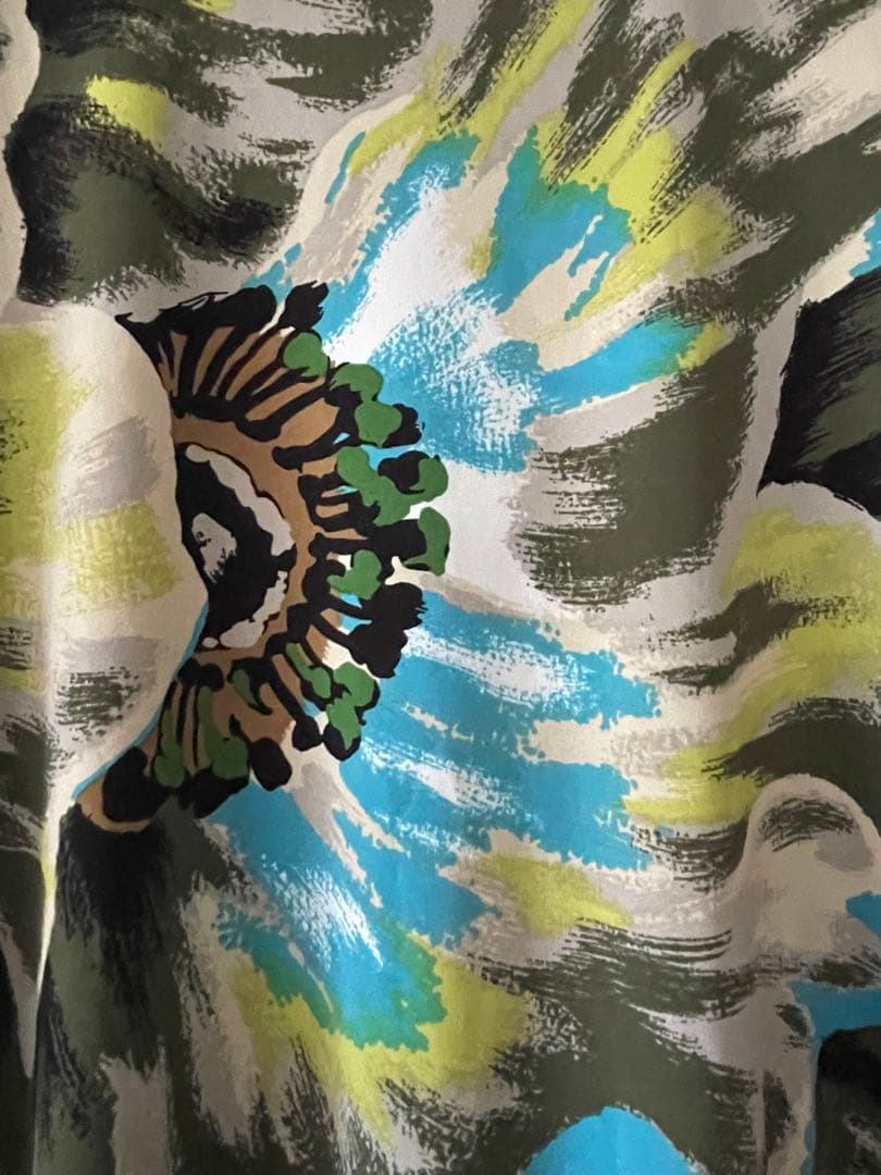 トクコプルミエブォル花柄アシンメトリックチュニック（五分袖）