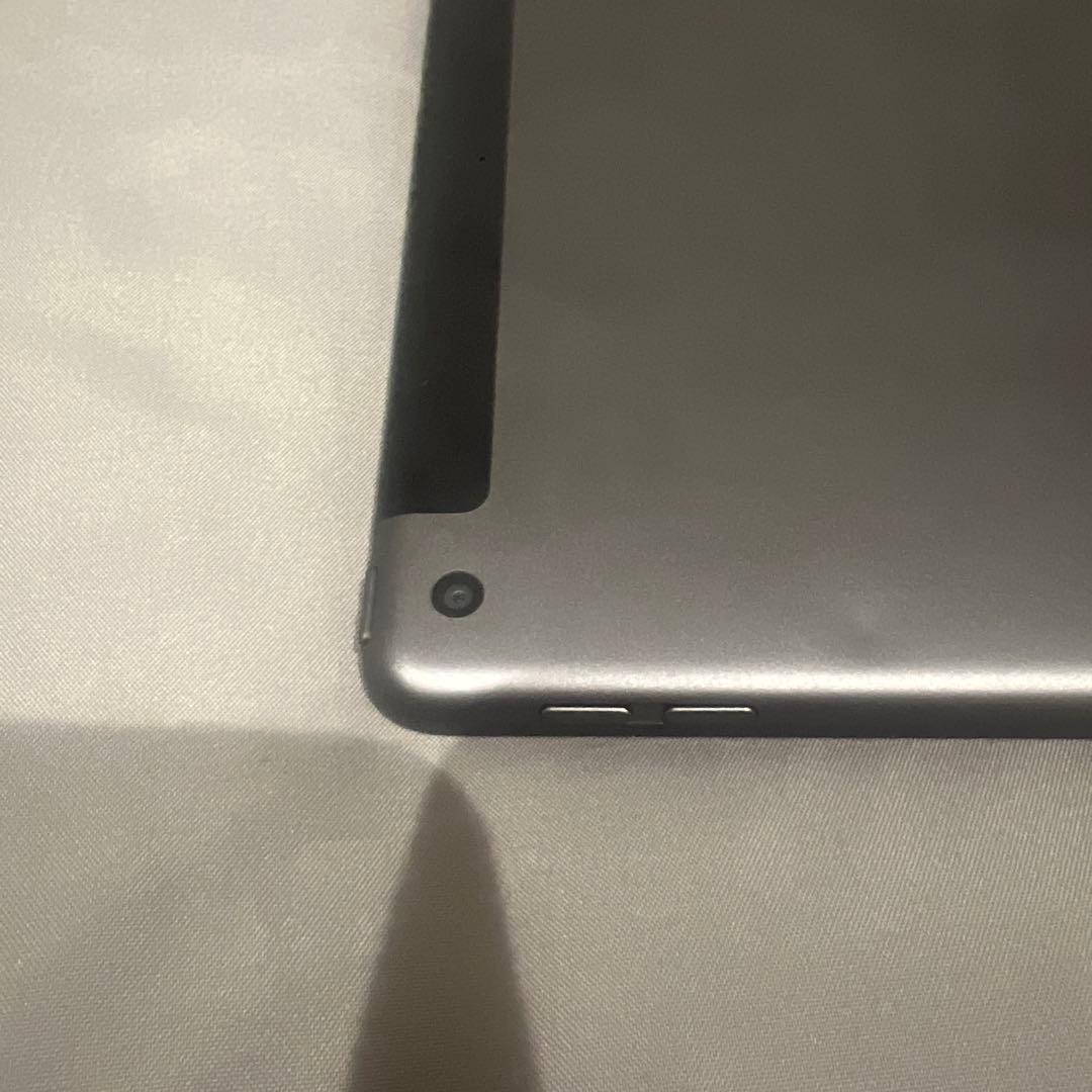 Apple iPad スペースグレー 本体　第9世代