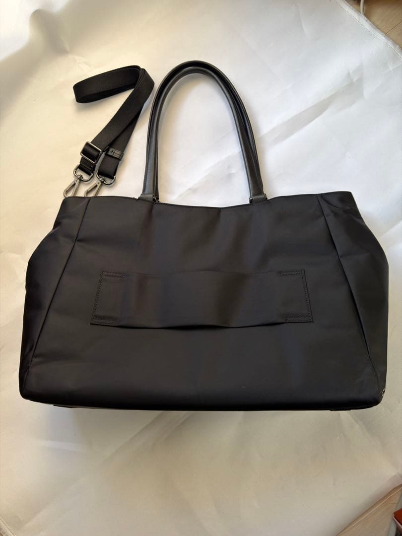 ま*し様 TUMI VOYAGEUR 「ヴァレッタ」ラージ・トート