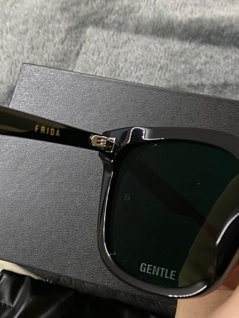GENTLE MONSTER サングラス ブラック FRIDA