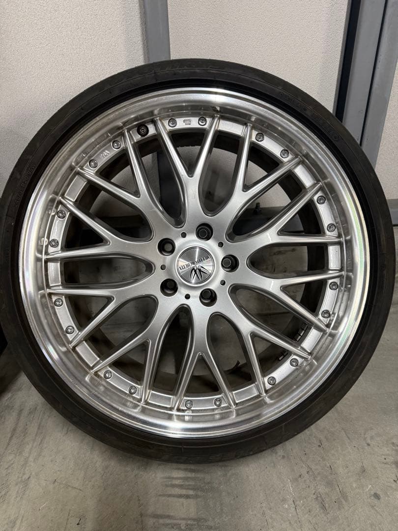 ロクサーニ　20インチホイール