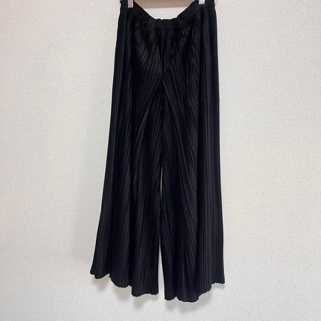 美品　プリーツプリーズ　イッセイミヤケ　タック　ガウチョパンツ　ワイドパンツ
