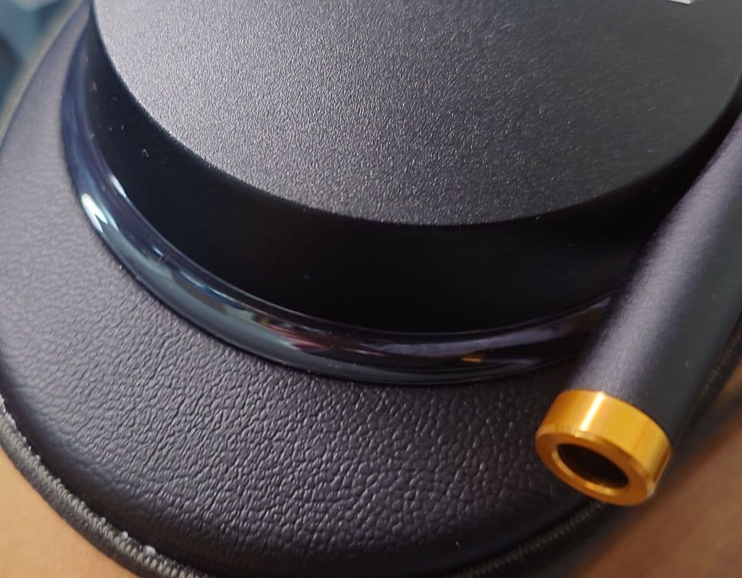 ヘッドホン SONY MDR-1AM2