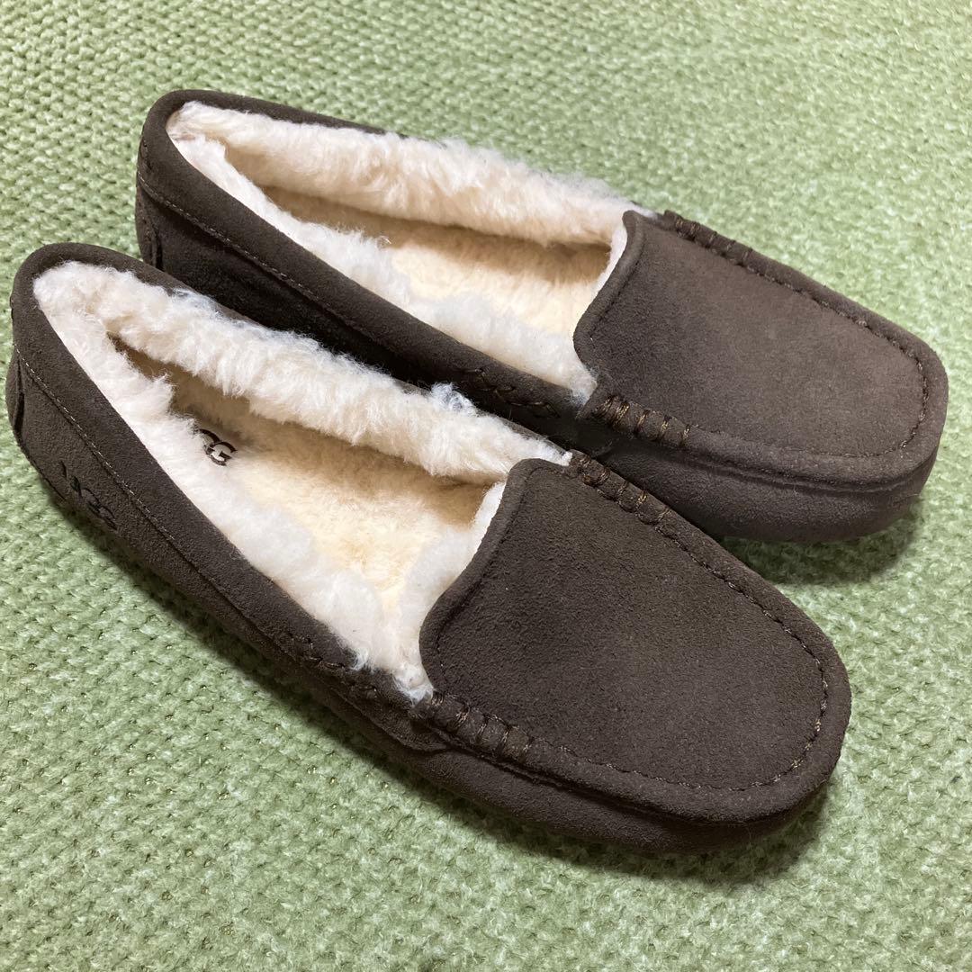 UGG ANSLEY エスプレッソ　モカシン25㎝