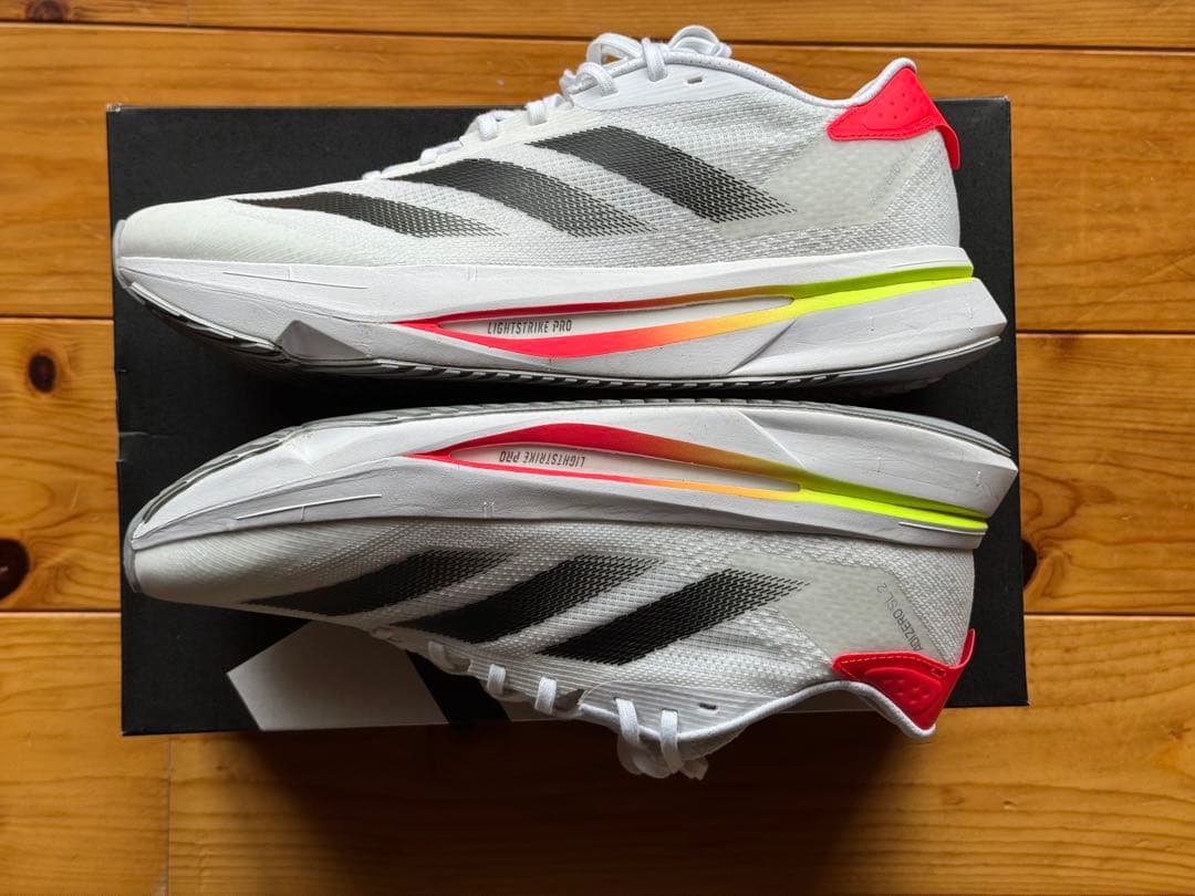 Adidas Adizero SL2 ランニングシューズ (走行6km,箱あり)