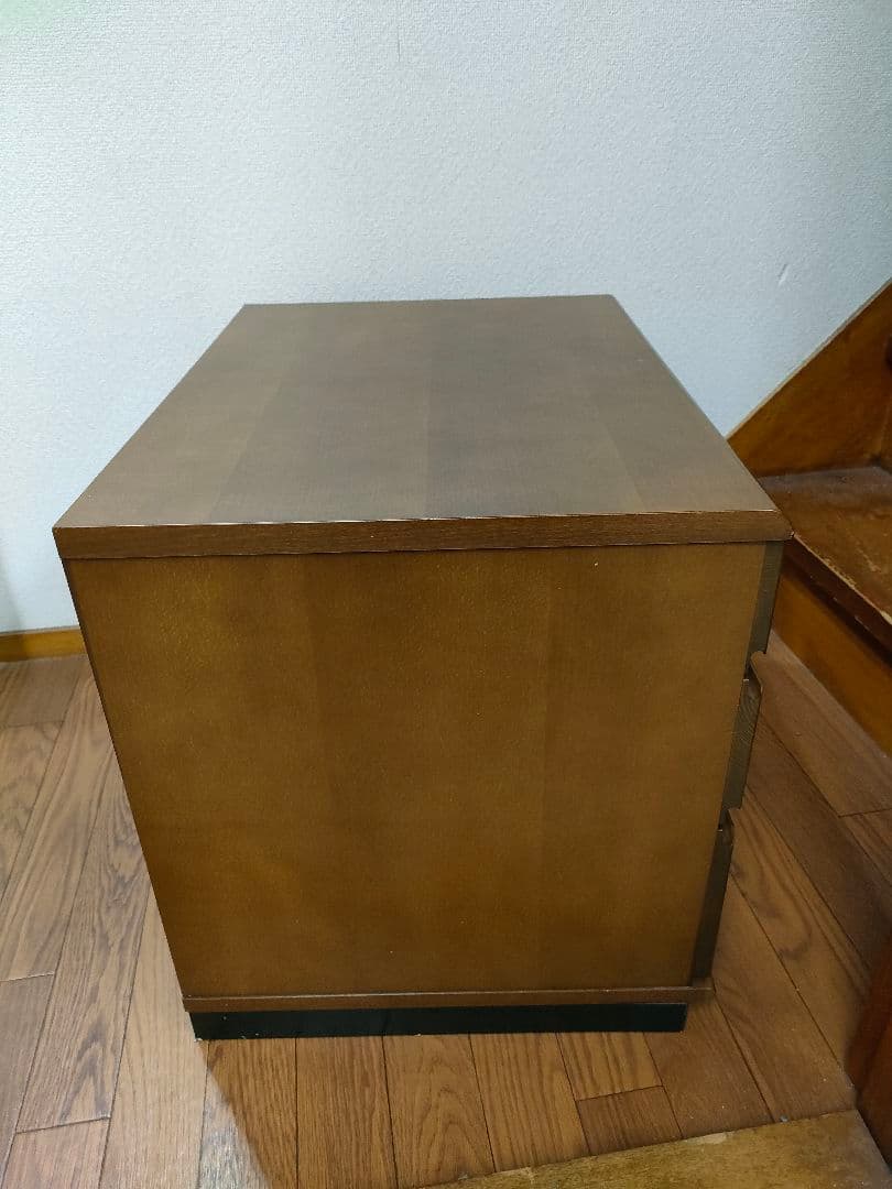 【カリモク】【ずっしり重い】【高級家具】小型箪笥　小物収納　ローチェスト