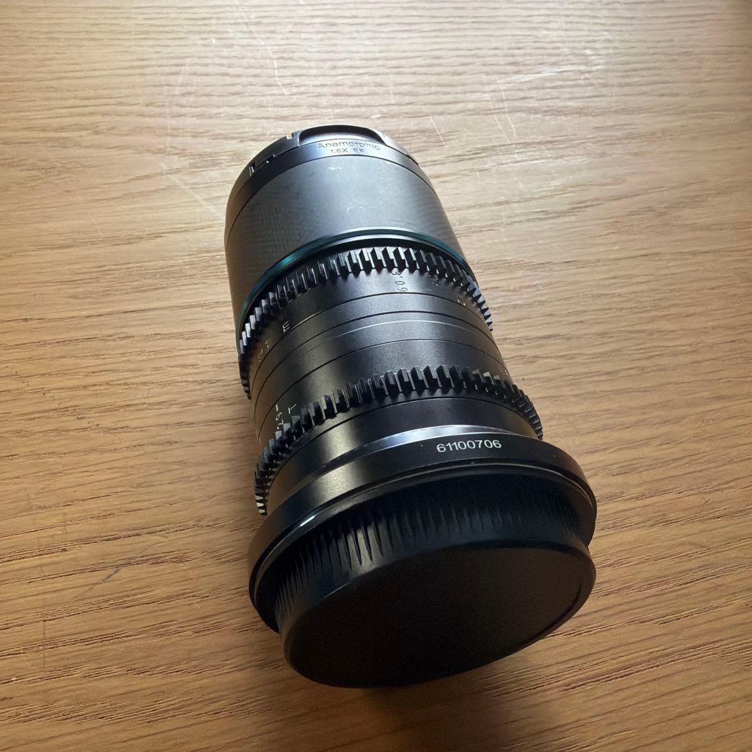 SIRUI 35mm T2.9 1.6x Anamorphic RFマウント