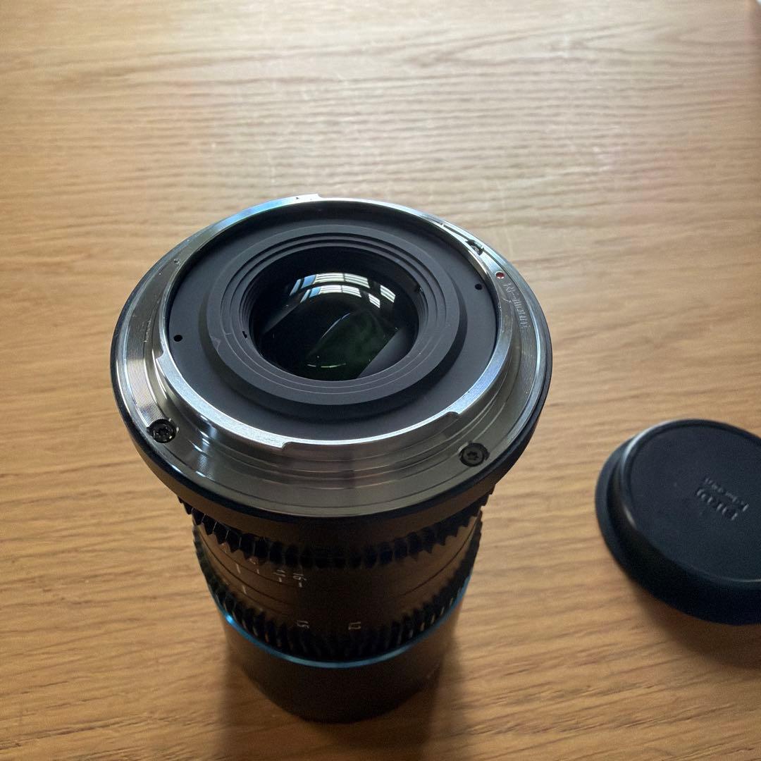 SIRUI 35mm T2.9 1.6x Anamorphic RFマウント