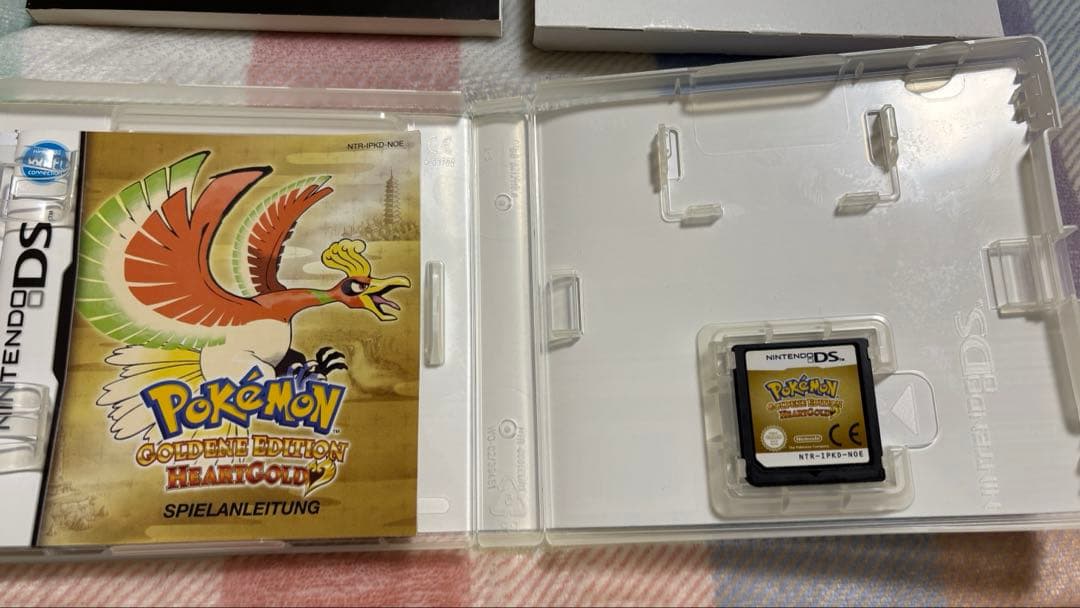 ポケモン ハートゴールド ドイツ語 未使用のポケウォーカー付き