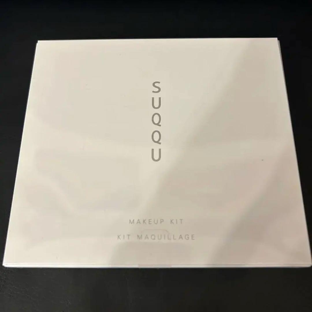 SUQQUメイクアップキット舜華(2025ホリデーコレクション) 新品未開封