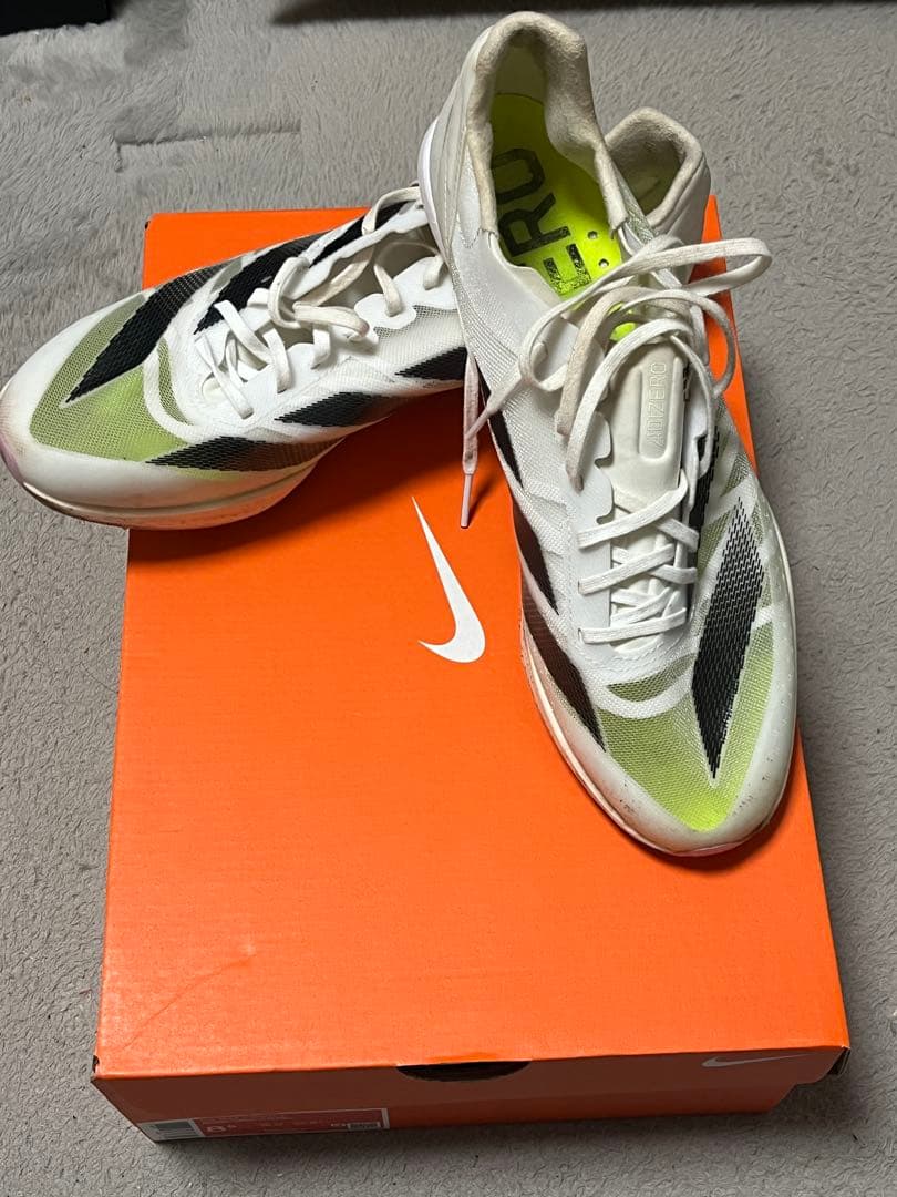 adizero prime sp2ホワイト　26.5センチ