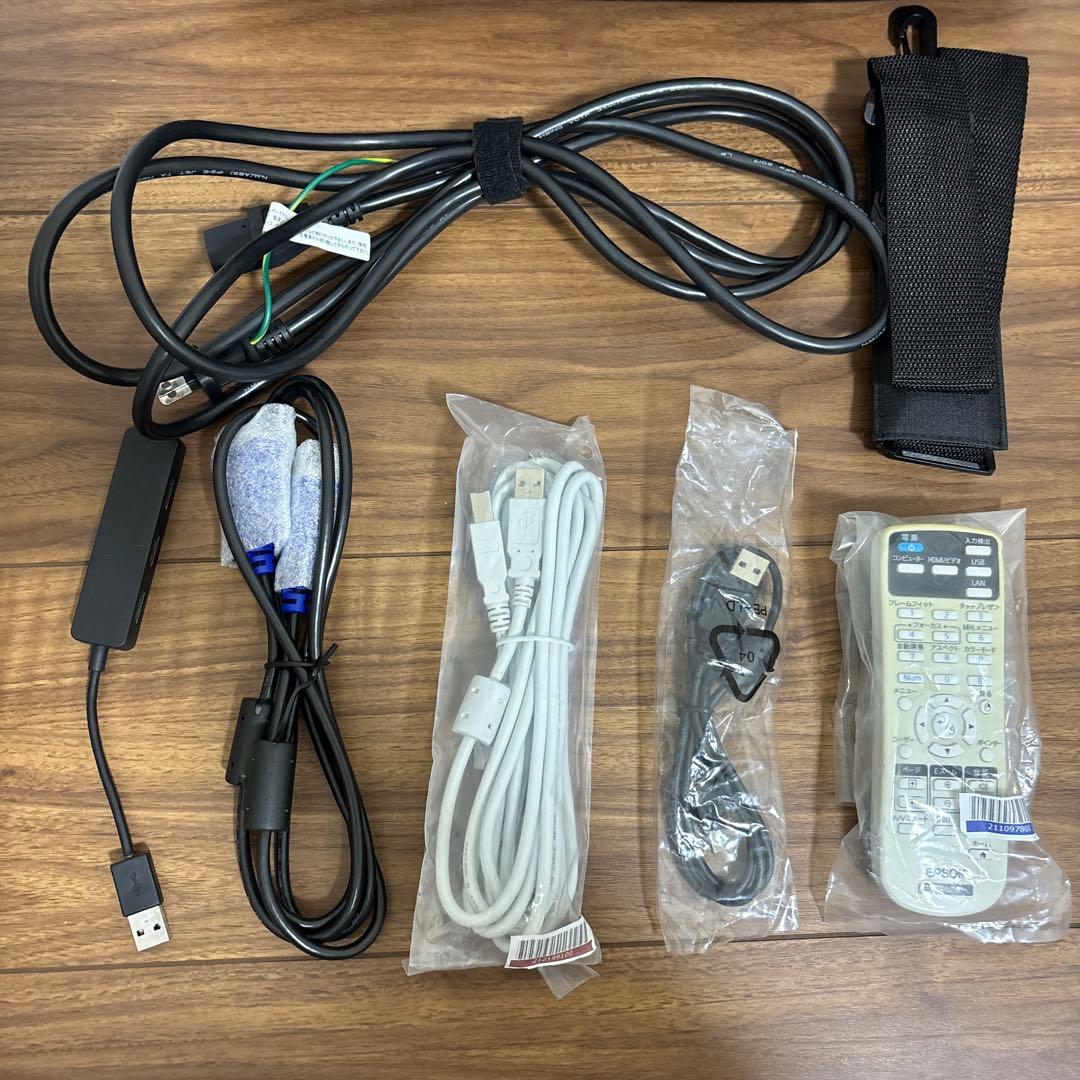 c*u様 EPSON EB-1780W プロジェクター本体