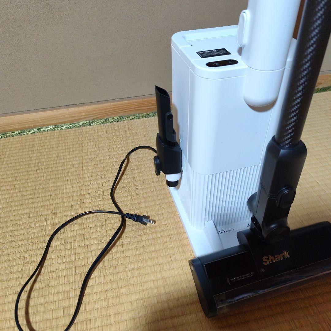 Shark IW3241JBK シャークCLEARN SENSE IQ