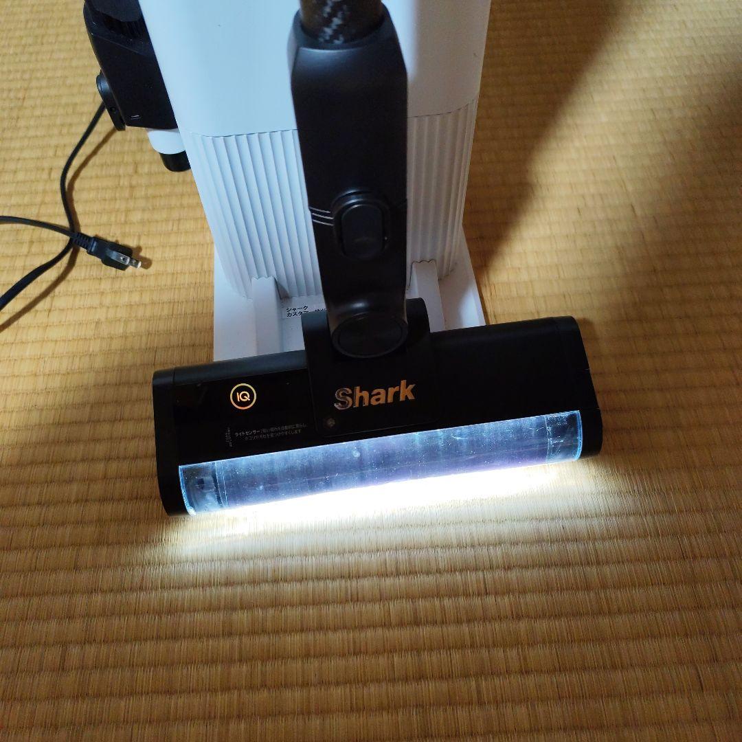 Shark IW3241JBK シャークCLEARN SENSE IQ